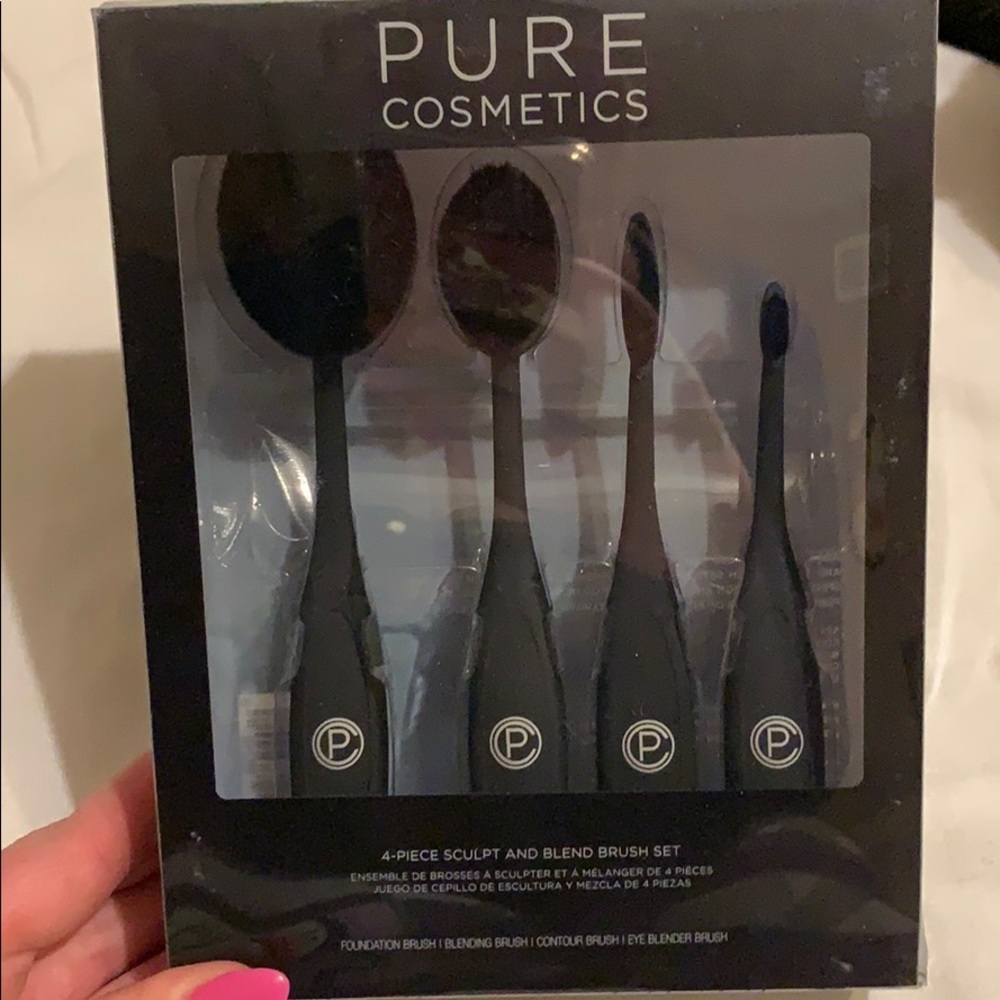 Pure Cosmetics Brush Set - Picture 2 of 2